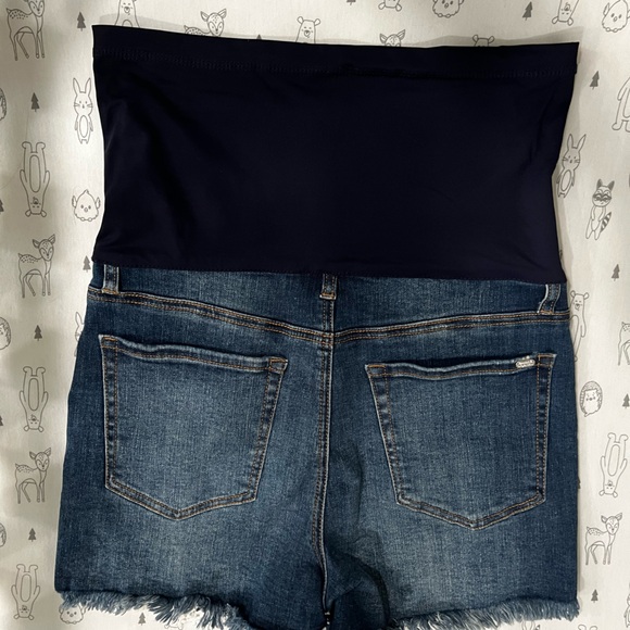Crochet Trim Denim Shorts (Maternity L) - Picture 3 of 5